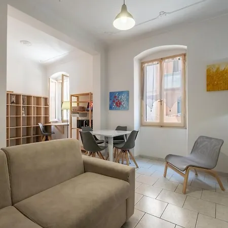 Tutto A 2 Passi - Nel Pieno Centro Apartmán *